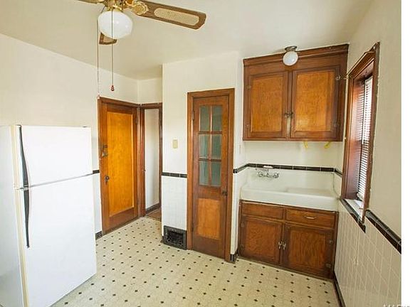 4th image of 3718-3720 Keokuk St