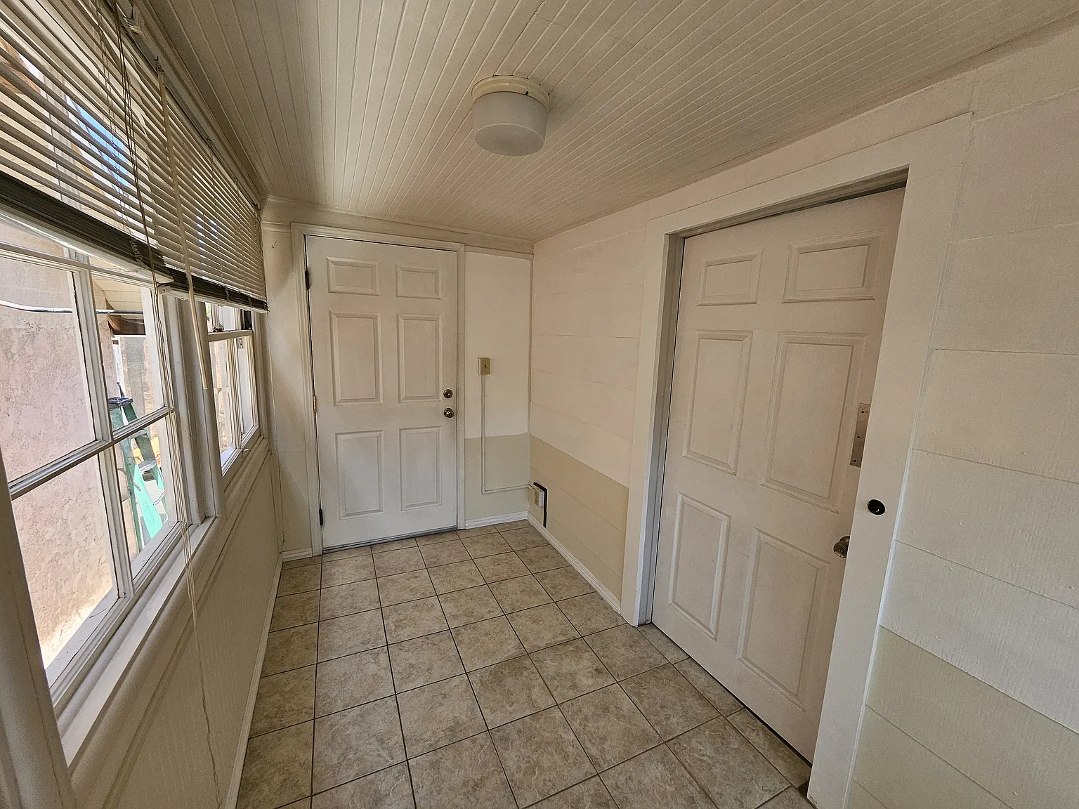 1 bed, 750 sqft, $2,000 — Photo 2