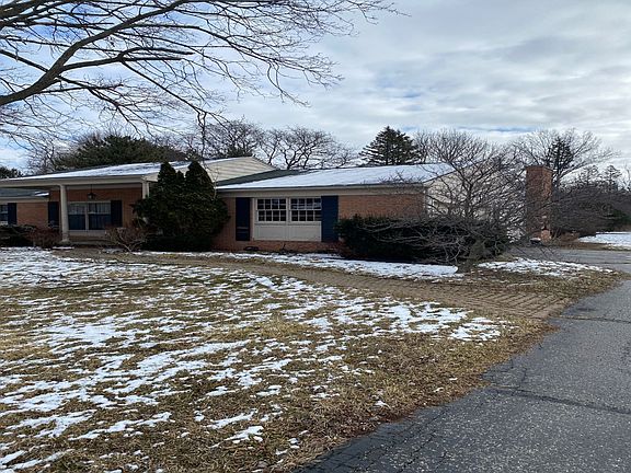 2nd image of 1178 Woodkrest Dr