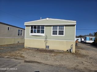 469 S Green St Trailer 26, Tuckerton, NJ 08087