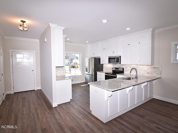 3rd image of 230 Brunswick Drive
