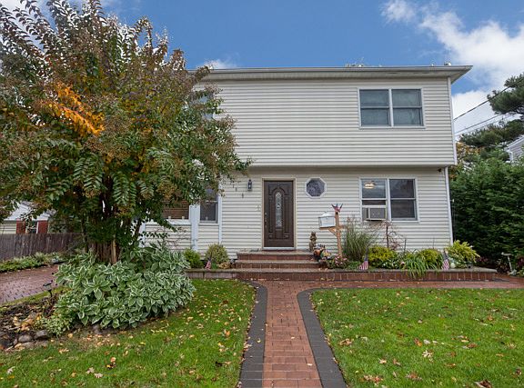 2nd image of 778 Home St