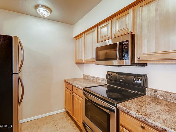 5th image of 240 S Old Litchfield Rd Unit 201