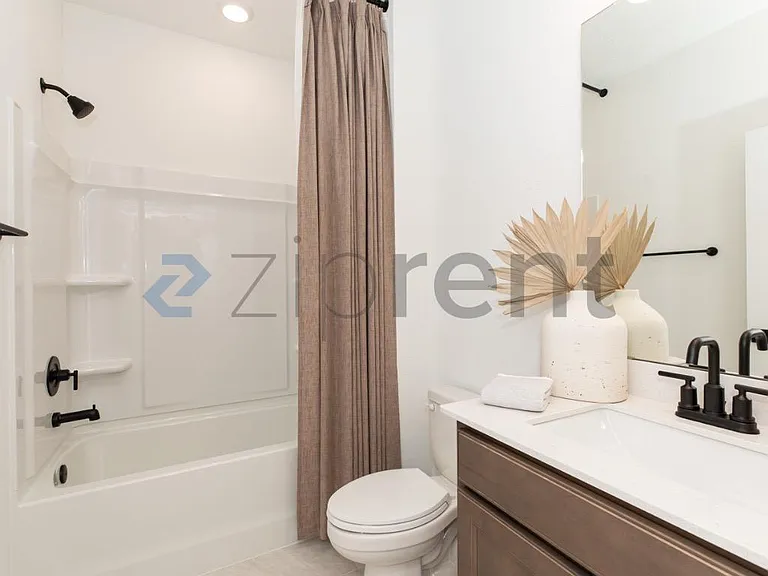 12452 Royal Red Way — Photo 8