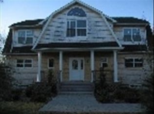 216 Ocean View Pkwy, Southampton, NY 11968