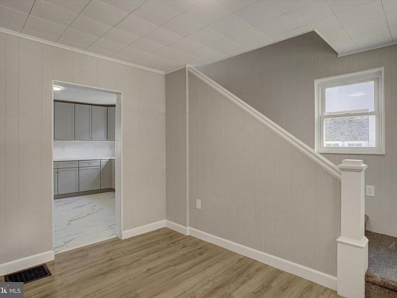 5th image of 320 S Park Ave