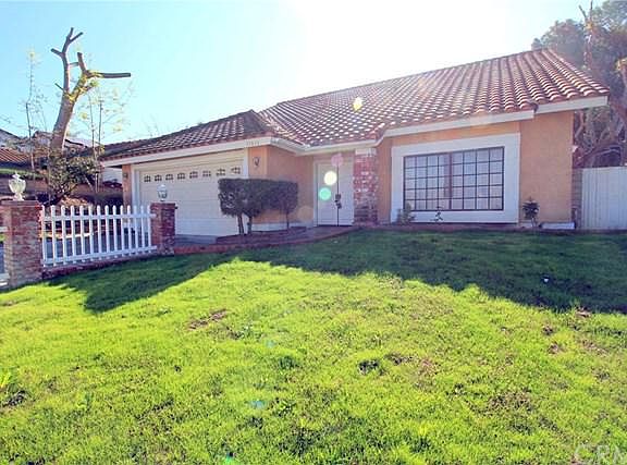 3rd image of 17812 Calle Los Arboles