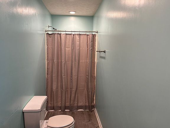 4th image of 123 Powhatan Trl