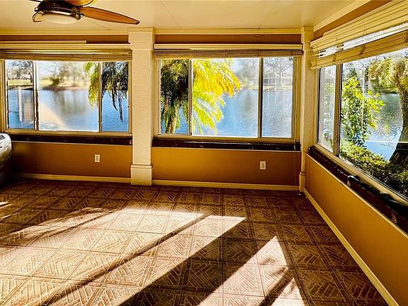 3rd image of 801 SILVERTHORN LANE