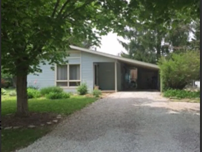 4343 E Deckard Dr — Photo 1