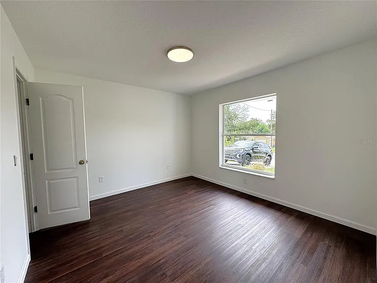 102 Edison St — Photo 14
