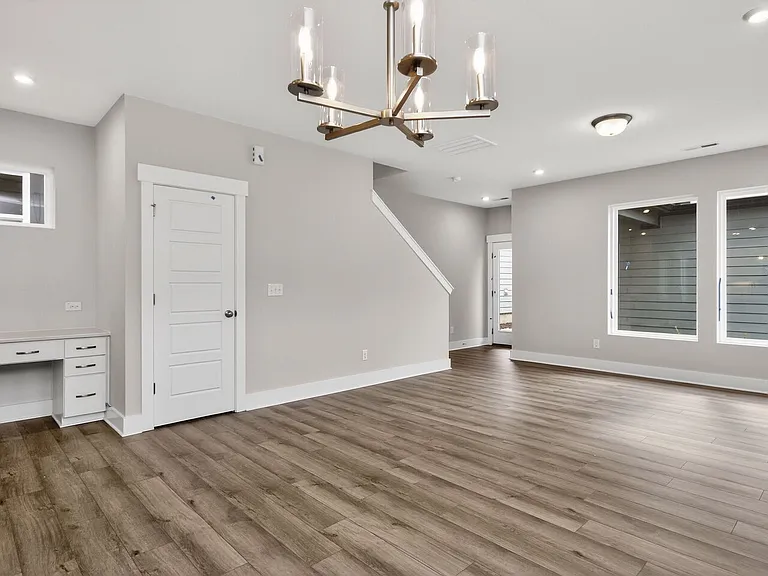 7 Tallgrass Rd — Photo 11