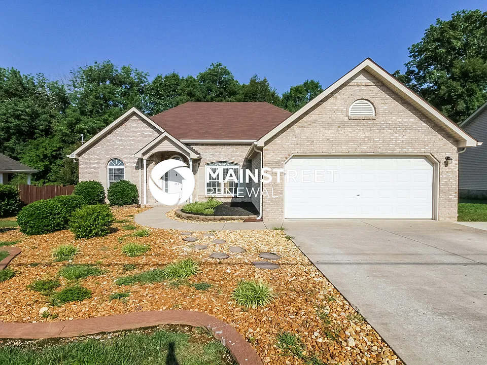 353 Clearlake Dr