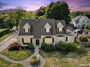 899 Ocean Ave, New London, CT 06320