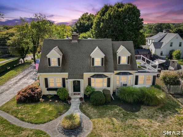 899 Ocean Ave, New London, CT 06320