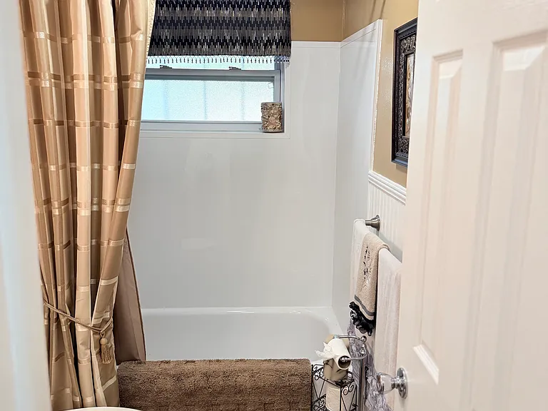 4923 Genesis Ave — Photo 25