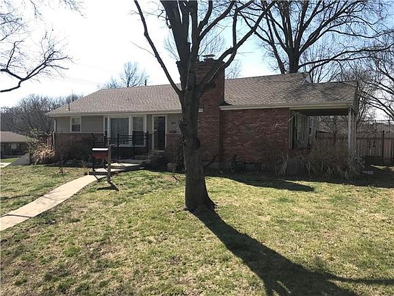 2nd image of 701 NW 10th St