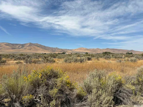 3350 Mountain View Dr, Winnemucca, NV 89445