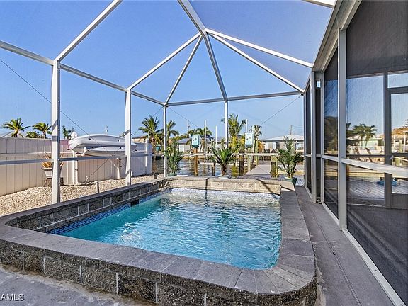2nd image of 2608 Bayshore Dr