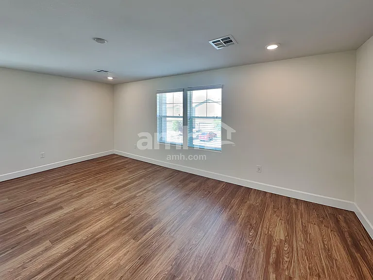 8152 Inhibition Ct — Photo 10