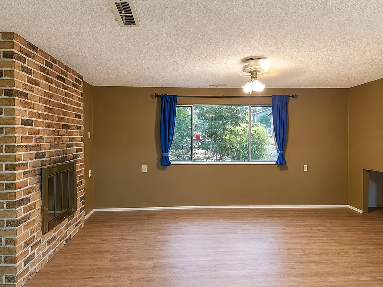 16434 NE 107th Pl — Photo 10