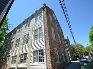 15 Coming St APT F, Charleston, SC 29401
