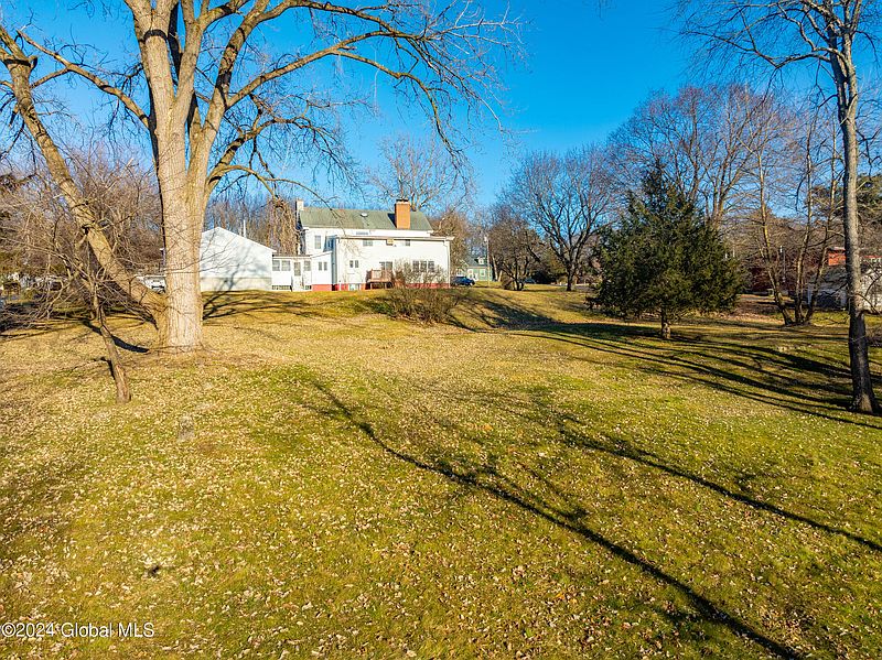 4th image of 196 Shaker Road