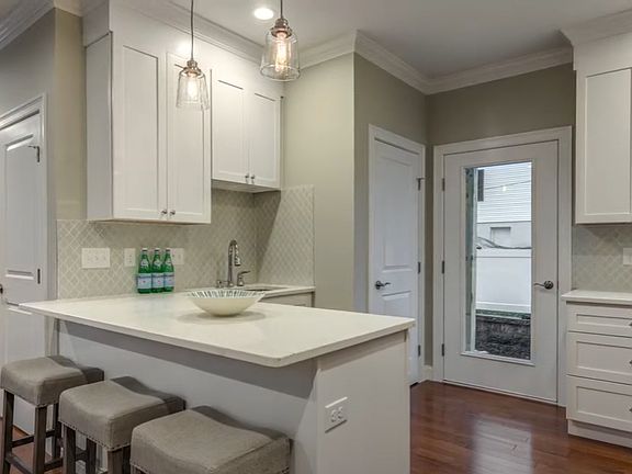 1st floor - kitchen