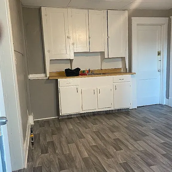 2533 E 31st St #1 — Photo 3