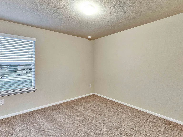 14910 Jolynn St — Photo 16
