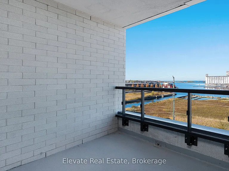 31 Huron St #405 — Photo 7