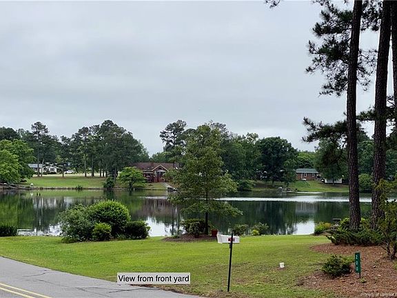 3rd image of 203 Edgewater Dr