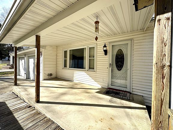 4th image of 1685 England Hollow Rd