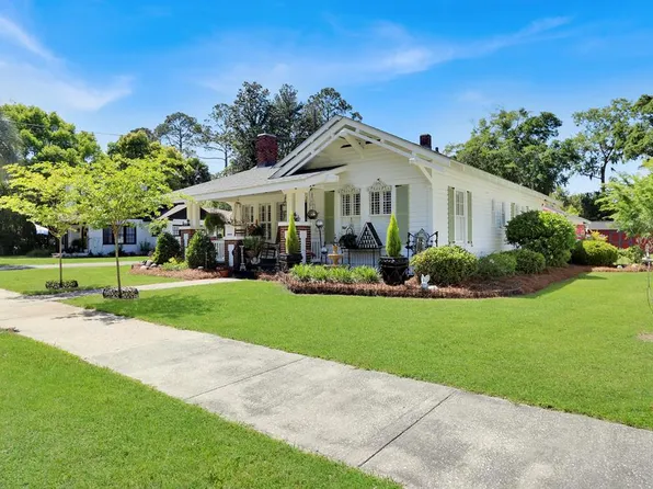 242 S Wayne St, Jesup, GA 31546