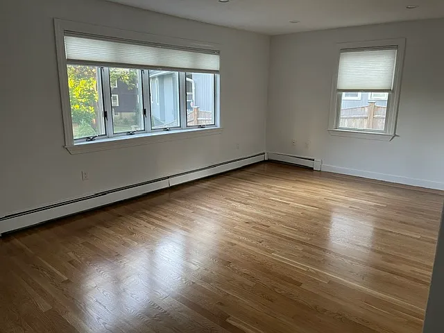3 bed, 1300 sqft, $3,425 — Photo 4