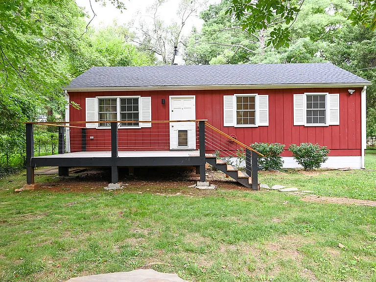 315 Caroline Ave — Photo 68