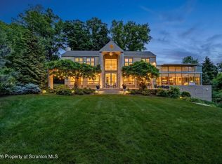 703 Highland Ave, Clarks Green, PA 18411
