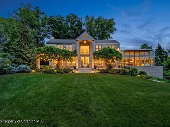 703 Highland Ave, Clarks Green, PA 18411