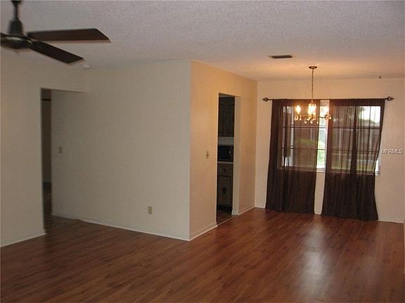 4th image of 124 Stafford Dr
