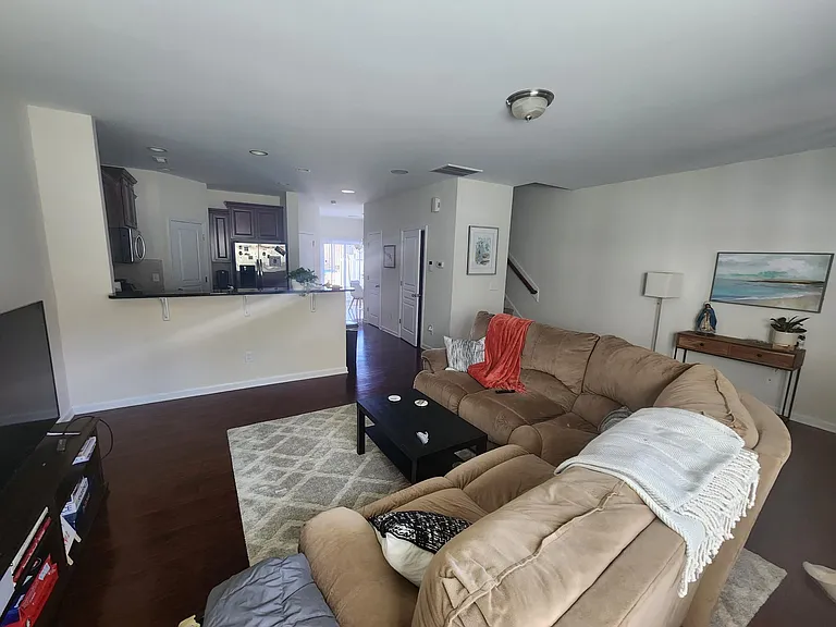 1021 Ileagnes Rd — Photo 5