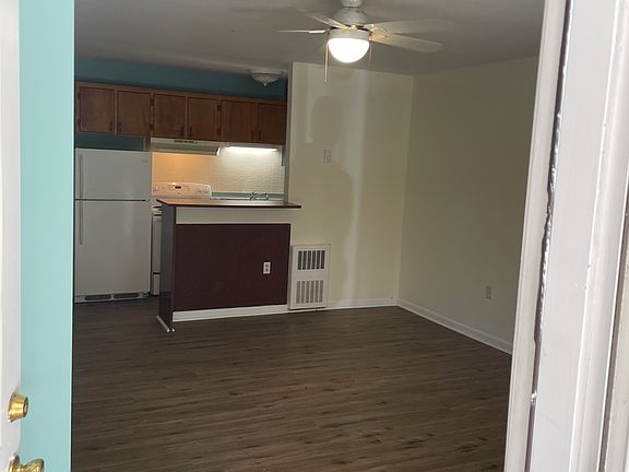 3rd image of 14720 Albert Staub Rd #11