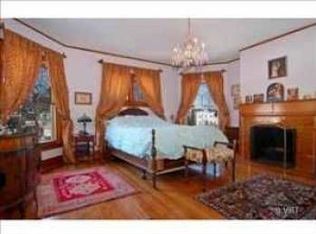 432 Warwick Rd, Kenilworth, IL 60043