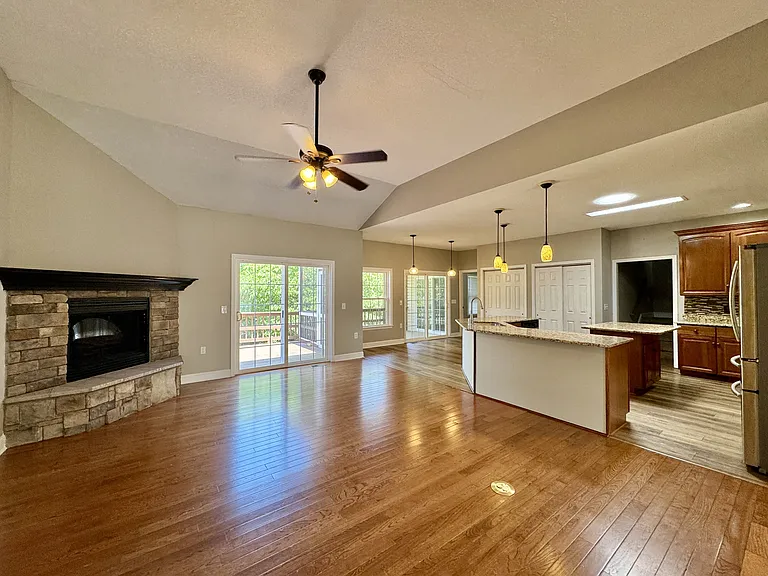 513 Tanasi Cir — Photo 5
