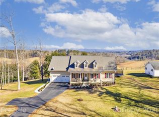 12 Carter Hill Dr, Leicester, NC 28748