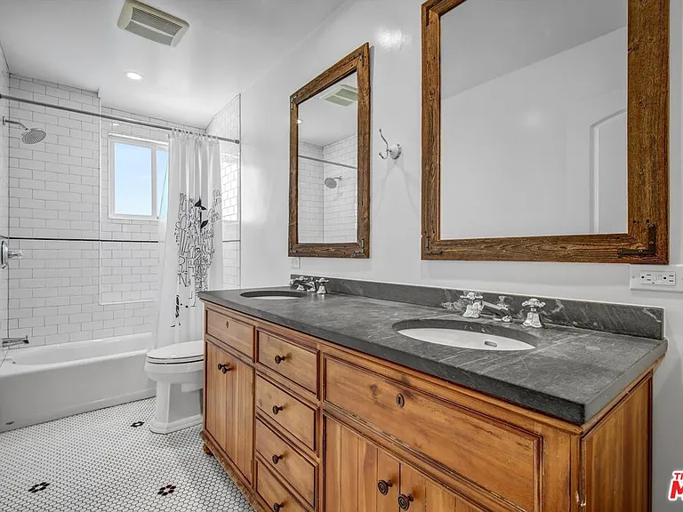 2855 Dunleer Pl — Photo 7