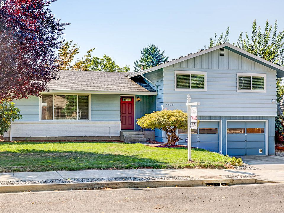 1st image of 4609 NE 58th St