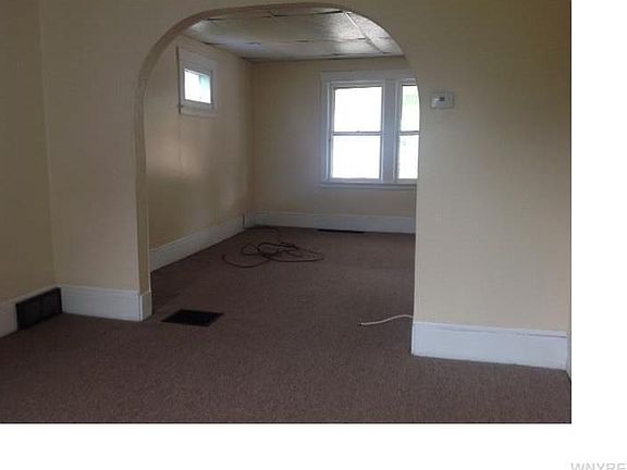 5th image of 275 Northland Ave