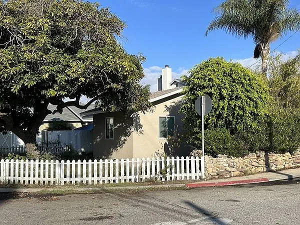 1 bed, 485 sqft, $2,300 — Photo 4