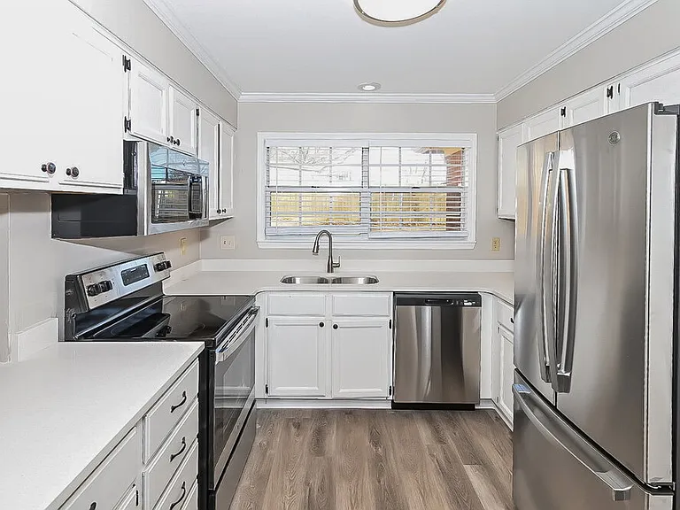 5404 Pear Dr — Photo 7