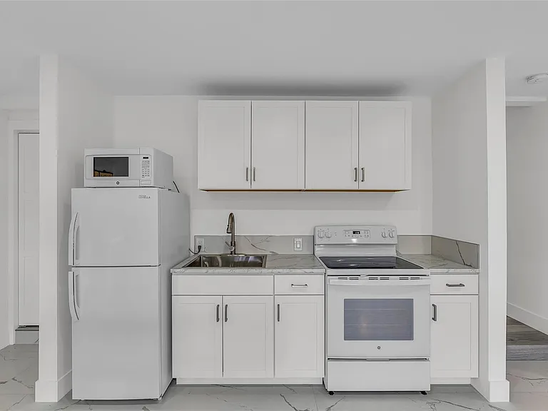 616 3rd Key Dr — Photo 12